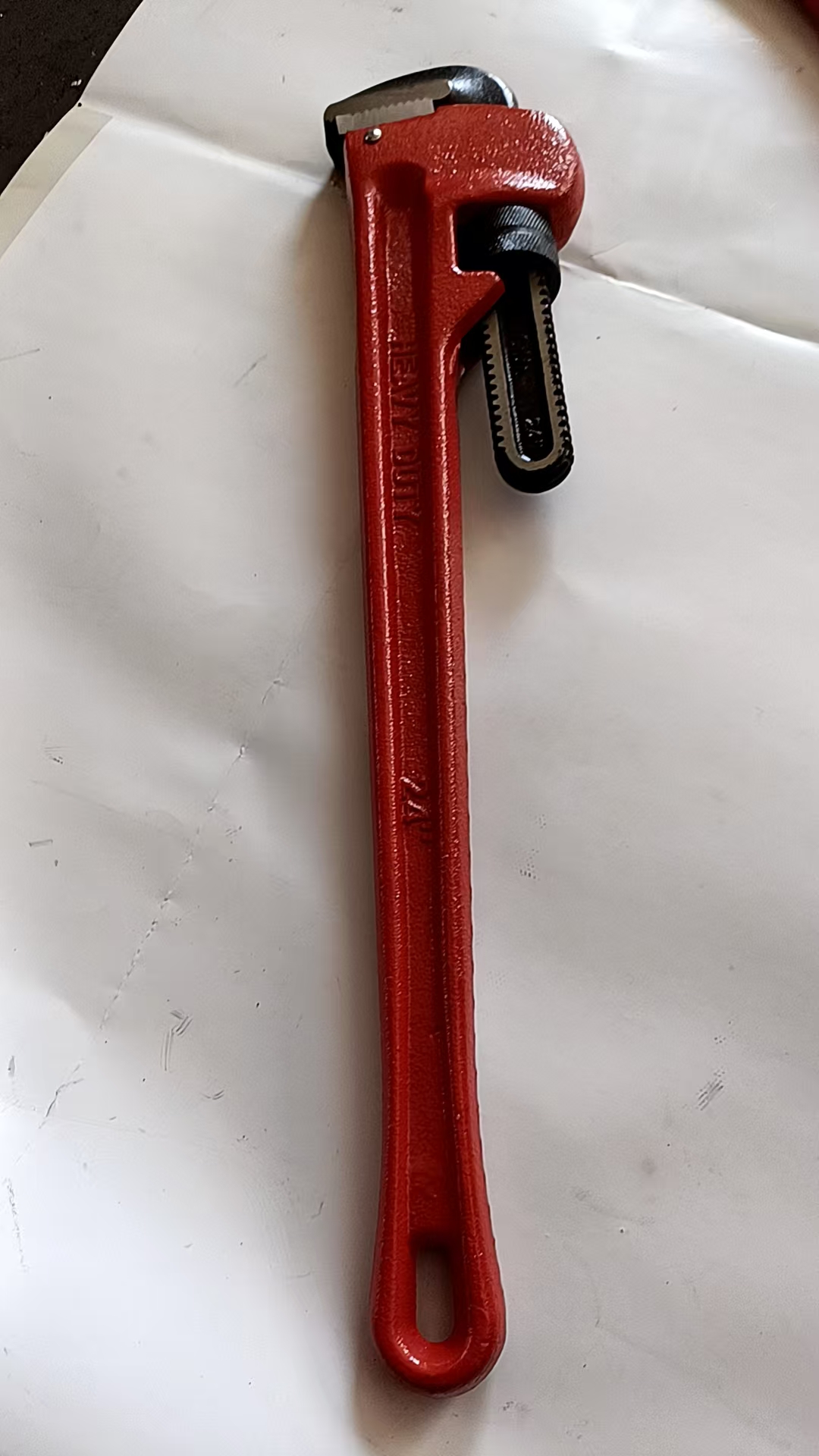 Heavy duty straight pipe wrenc